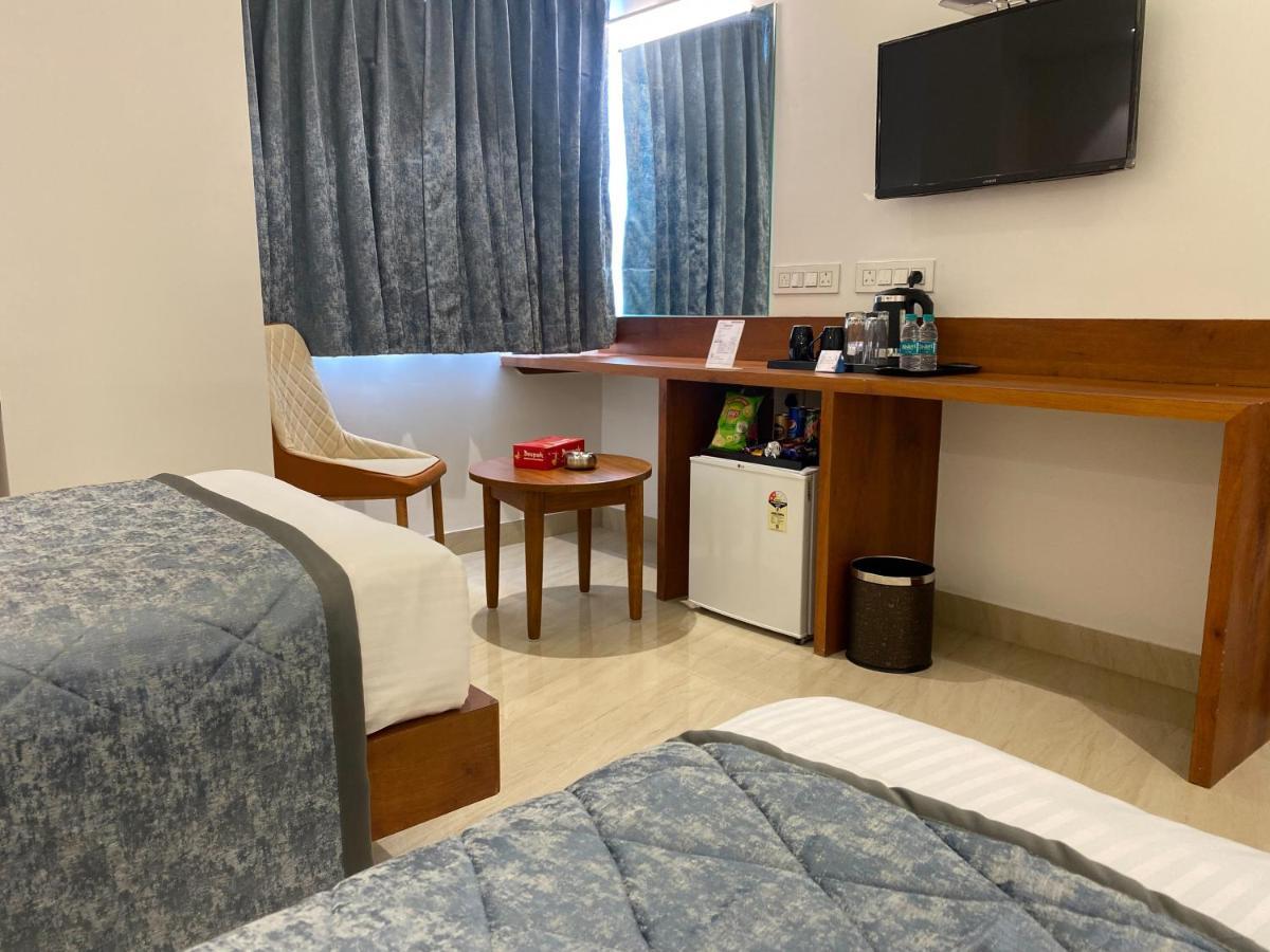 The Urban Hive Hotel Belgaum Esterno foto