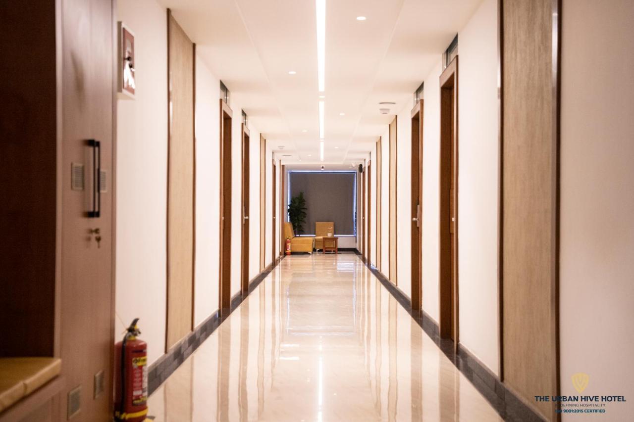 The Urban Hive Hotel Belgaum Esterno foto
